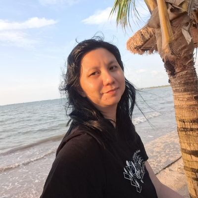 Lia, 41