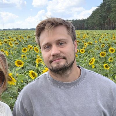 Patryk, 27