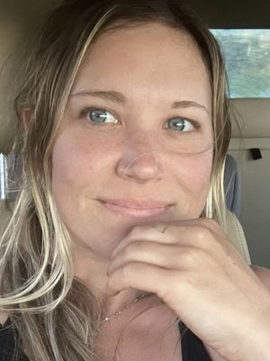 Jen, 33