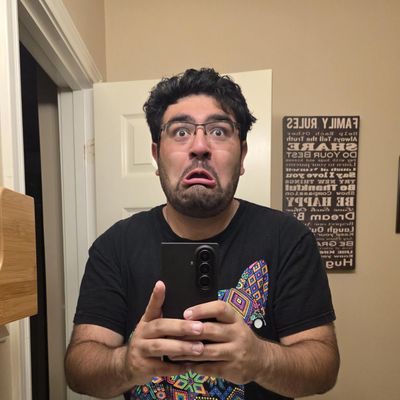 Carlos, 30