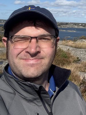 John, 30