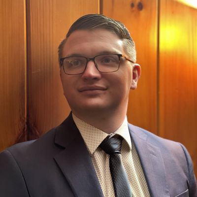 Zachary, 26