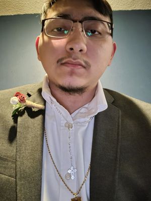 Alejandro, 24