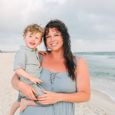 Sharyn, 30