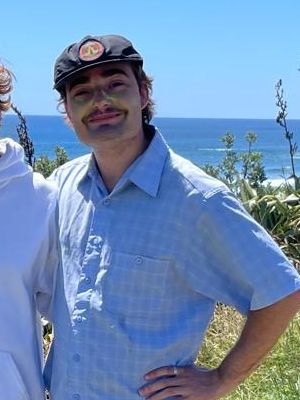 Max, 27