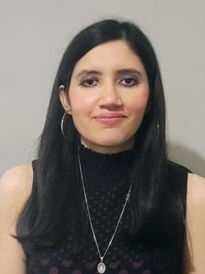 Luciana, 35