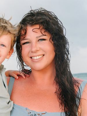 Sharyn, 29