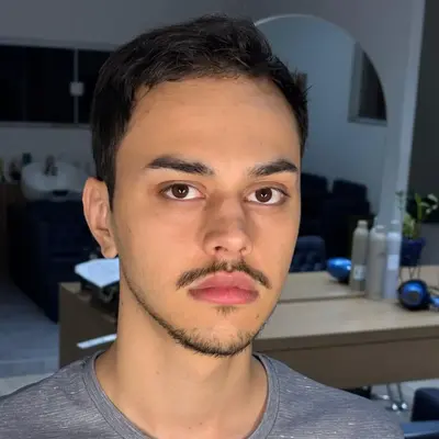 Thiago, 22