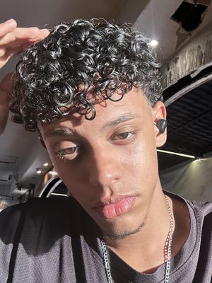 Pedro, 18