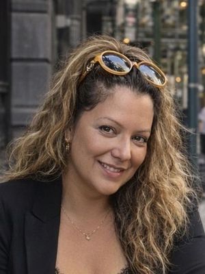 Eli, 53