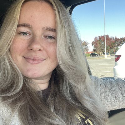 Catie, 27