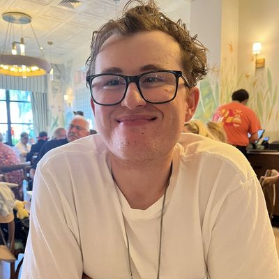 Nicholas, 28