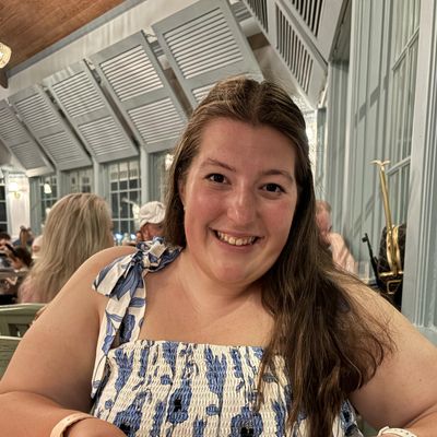 Ashley, 24