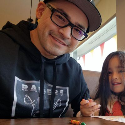 Sal, 39