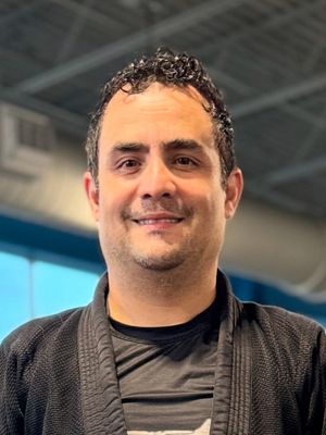 Eduardo, 41