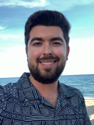 Devin, 26