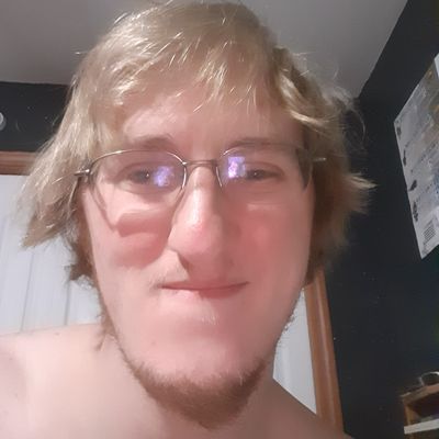 Ian, 33