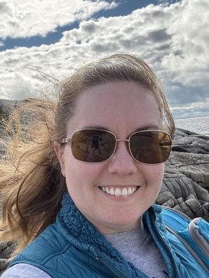 Stephanie, 32