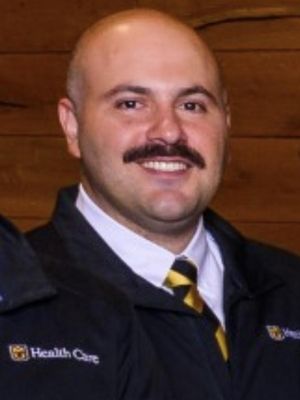 Hekmat, 35