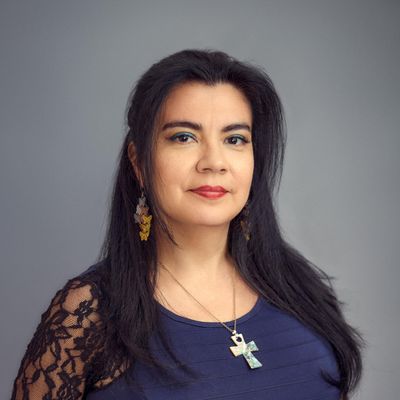 Lucia, 46