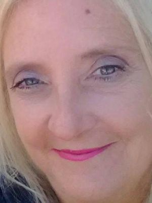 Dmarie, 63
