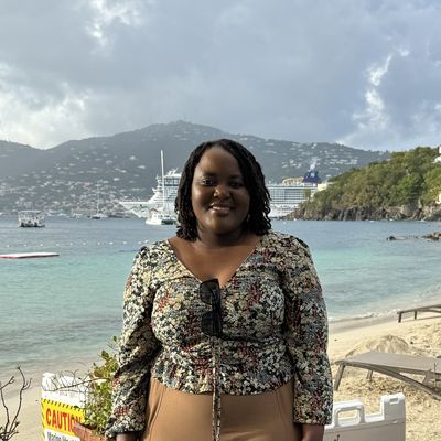 Fatima, 28