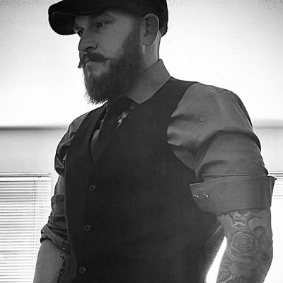 Lonnie, 39