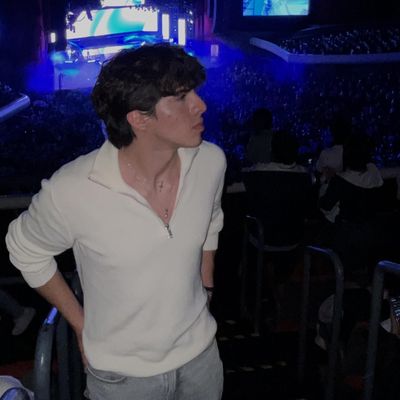 Sebas, 18
