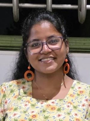 Lucinda, 25