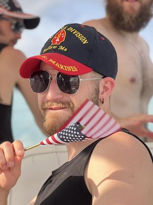 Andrew, 31