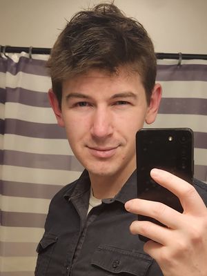 Erik, 29