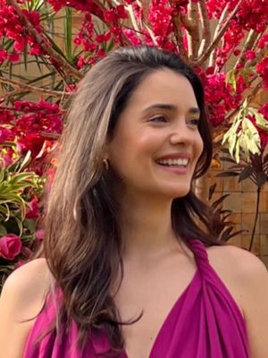 Janaina, 40