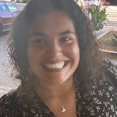 Noel, 35