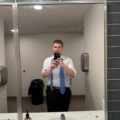 Ian, 23