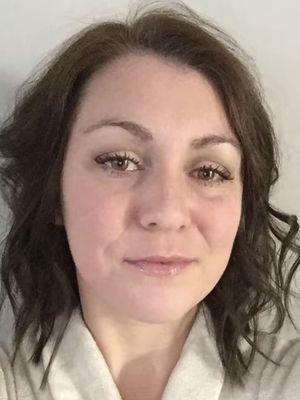 Kelly, 48