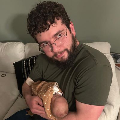 Tom, 28