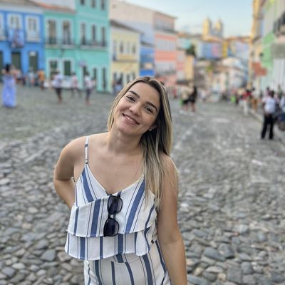Beatriz, 27