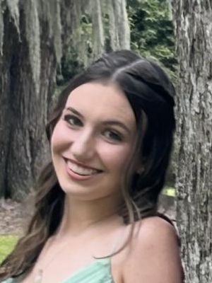 Allie, 18