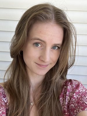 Gabrielle, 22
