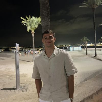 Jose, 21