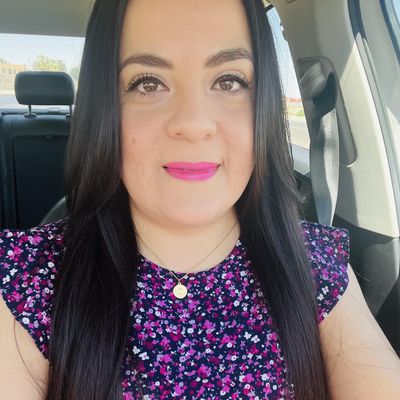 Cynthia, 38