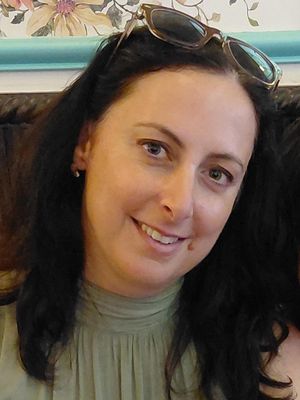 Sara, 39