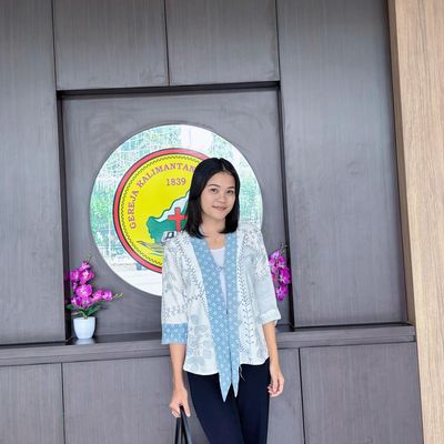 Lusi, 22