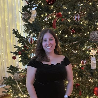 Emily, 29