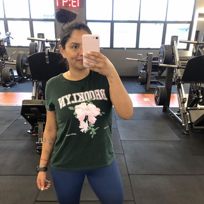 Nayara, 34
