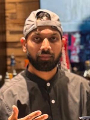 Shelton, 33