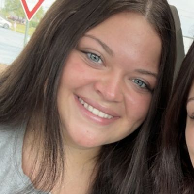 Ana, 22