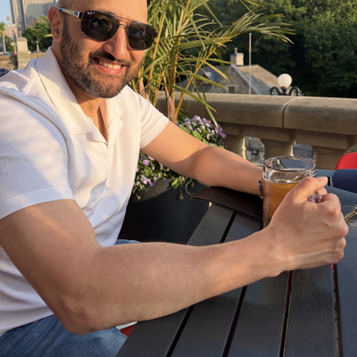 Mark, 44