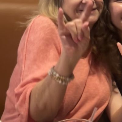Julie, 70