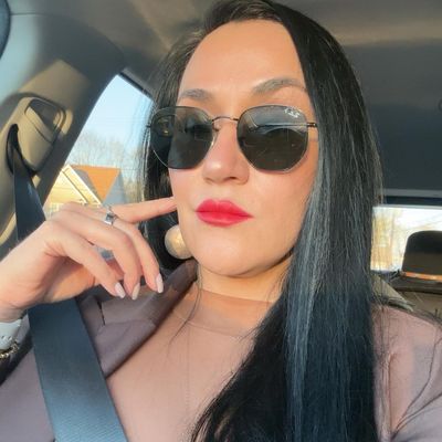Polly, 44